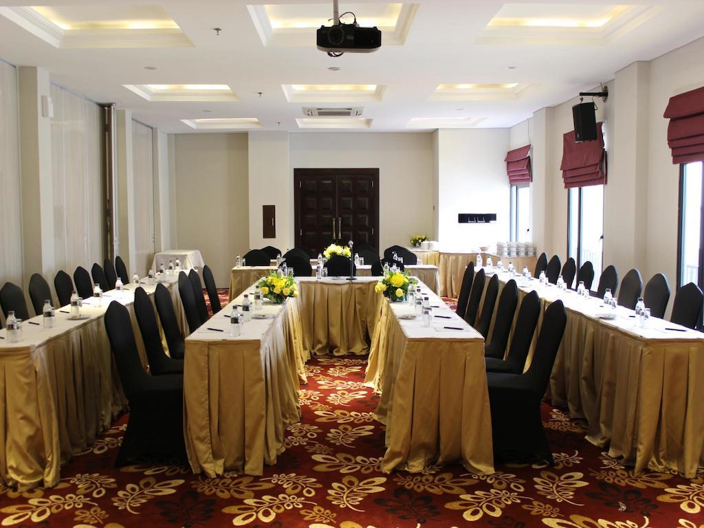 โรงแรมโซติส ฟาลาเตฮัน จาการ์ตา ภายนอก รูปภาพ